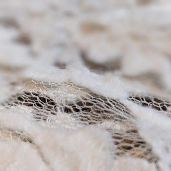 NWT LACE Stretch Boho Lace Festival Top - Picture 8 of 11